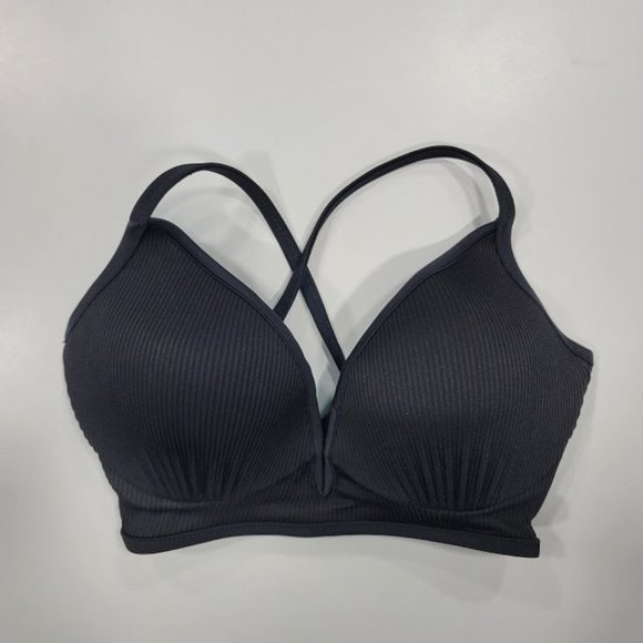 Shade & Shore V-Wire Ribbed Bikini Top - Picture 5 of 9